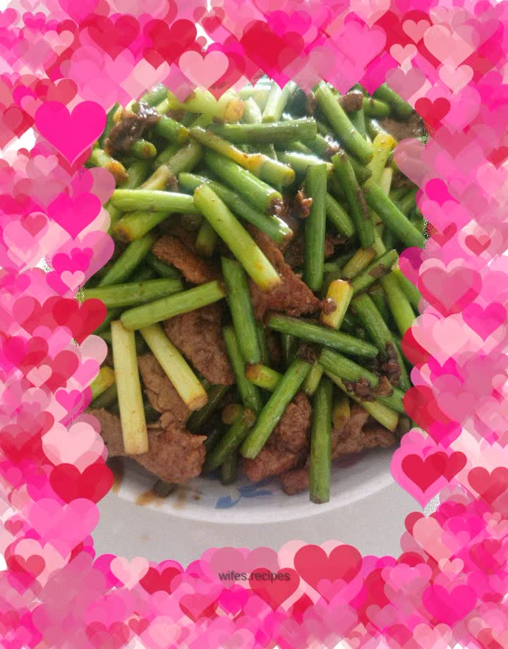 Stir-fried pork with garlic