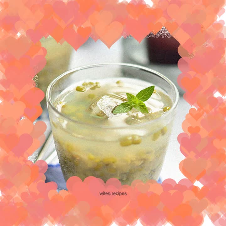 Mung bean soup to relieve summer heat