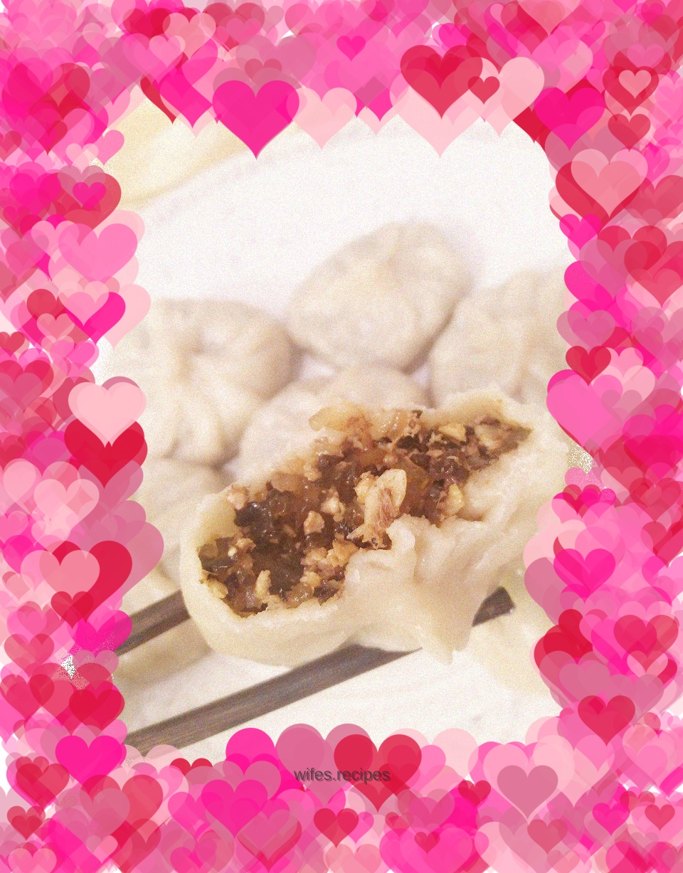 Hot fungus and egg bread