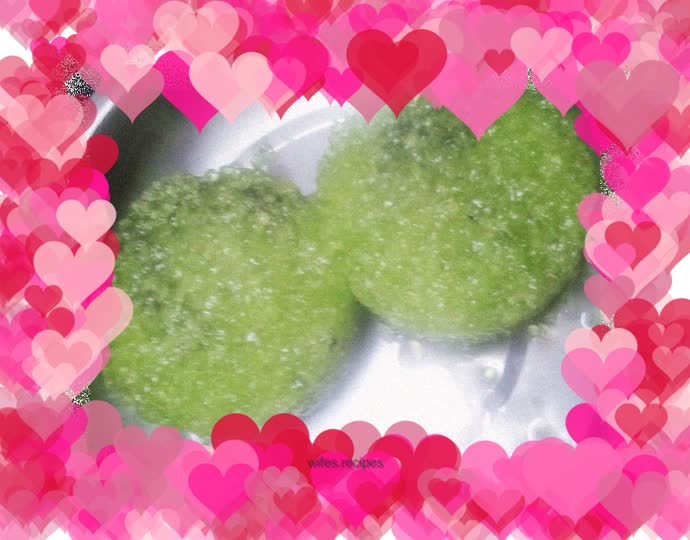 Green crystal sago cake