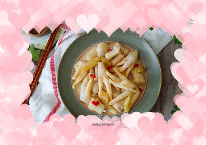 Pickled pepper chicken feet