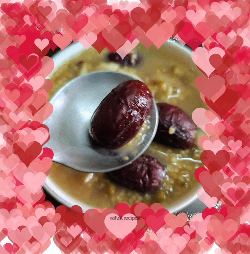 Mung bean, lily, red dates and millet porridge