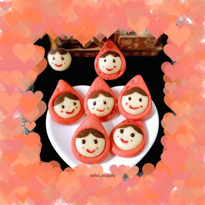 Little Red Riding Hood Steamed Buns