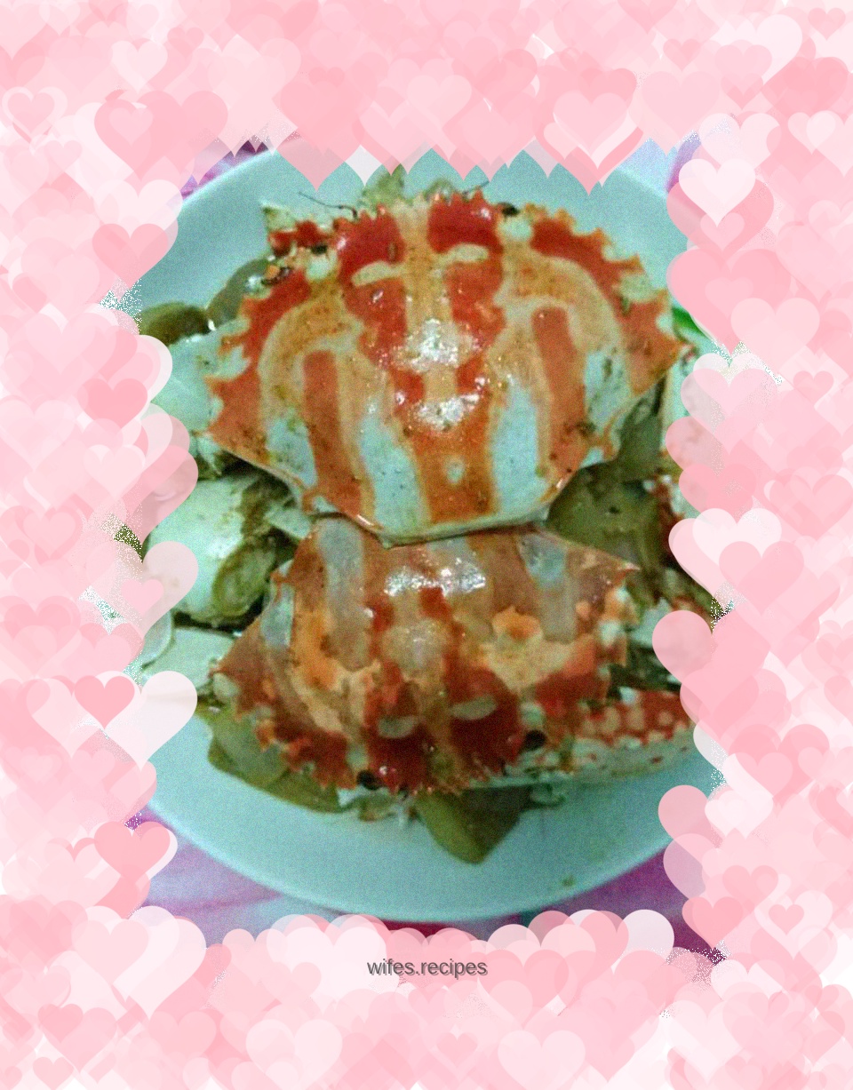 Fried crab with onions