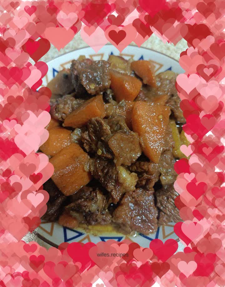 Beef ribs stewed with potatoes and carrots