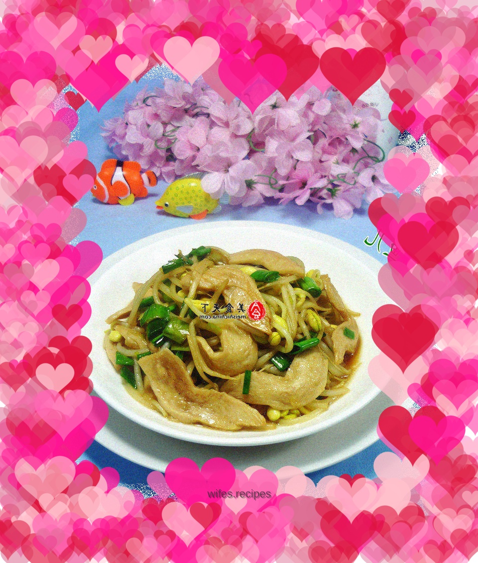 Stir-fried soybean sprouts with garlic soy protein
