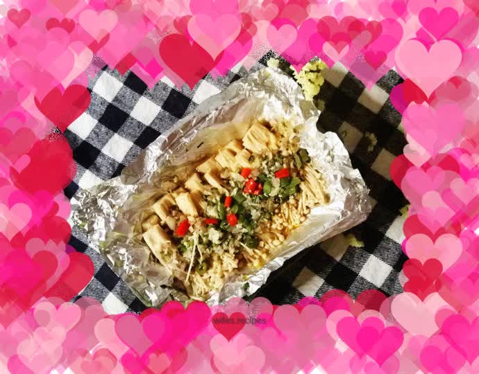 Tin foil enoki mushrooms