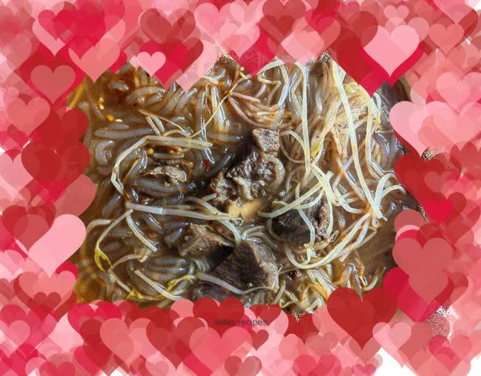 Hot and sour beef noodles