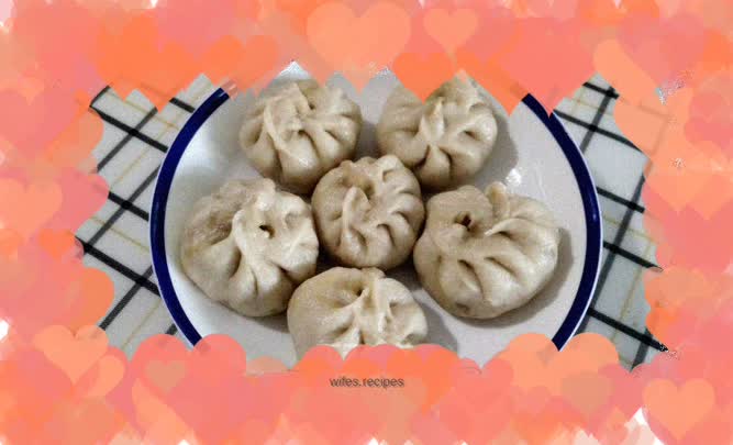 Vegetarian stuffed buns