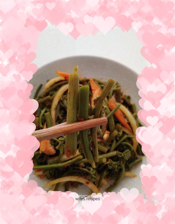 Chili oil with chicken and vegetables